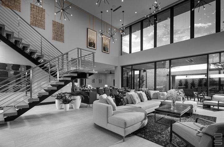 Drywall Reveal System – Seamless & Modern Picture Hanging Solutions