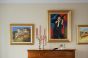 Subtle hanging system for residential art hanging