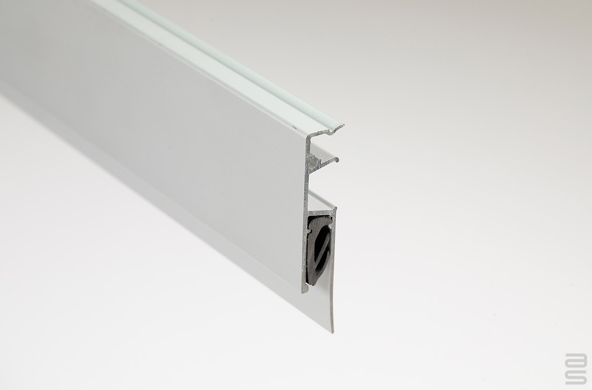 Casso Display Rail