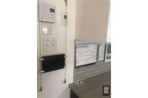Specialty Hanger 20-01 - Tablet Holder