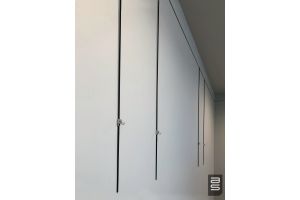 Display Reveal 01-12